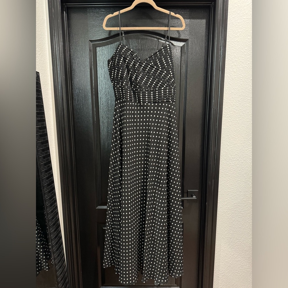 Chic Strapless Black and White Polka Dot Dress